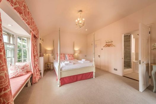 The Black Lion, Long Melford