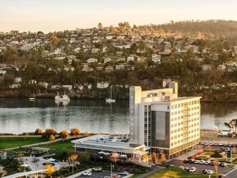 Peppers Silo Launceston