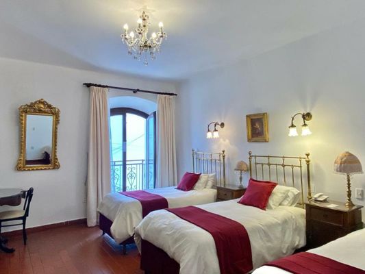 El Hotel de Su Merced