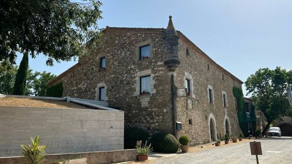 Arcs De Monells - Adults Only