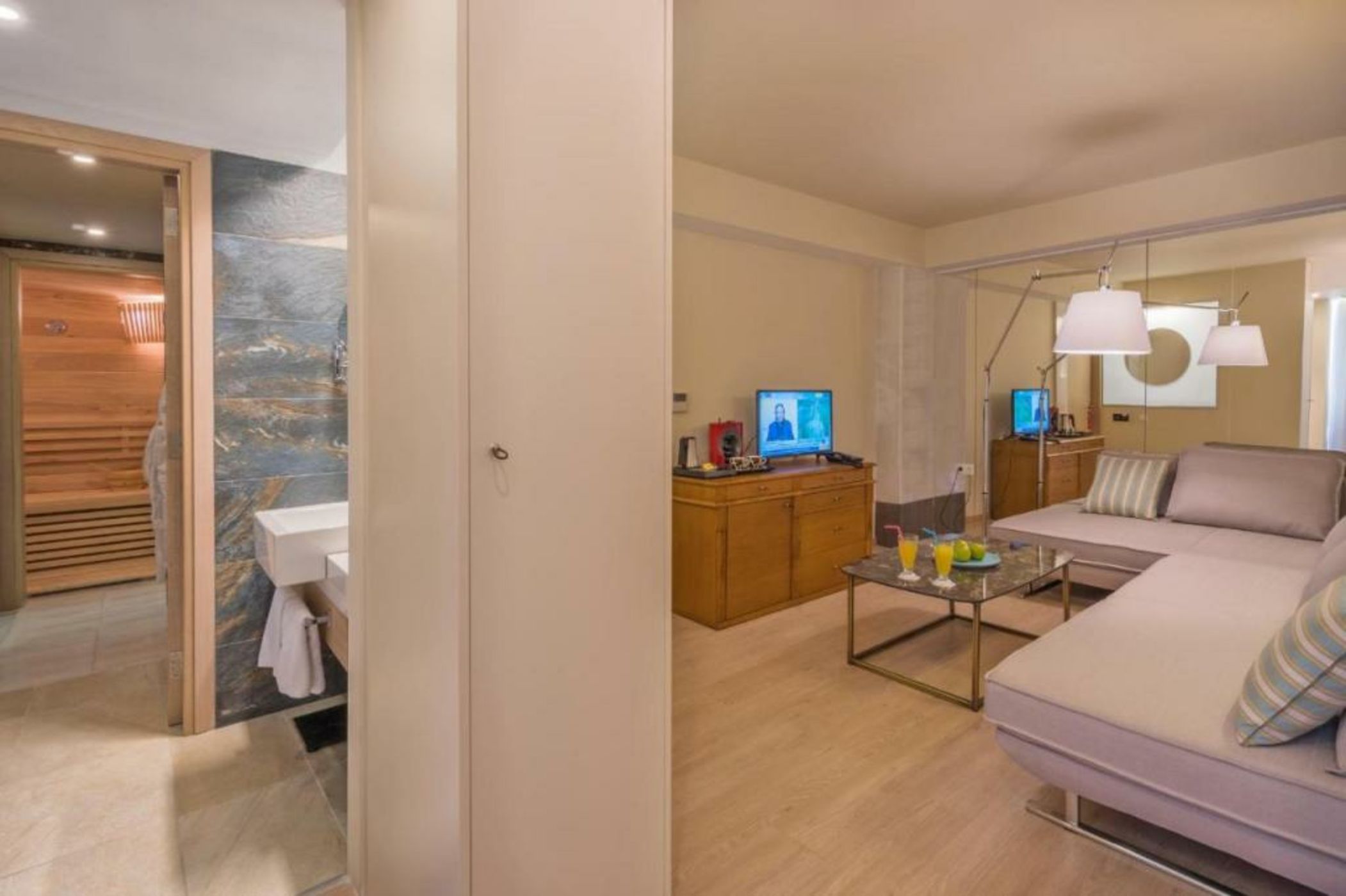 Swell Boutique Hotel