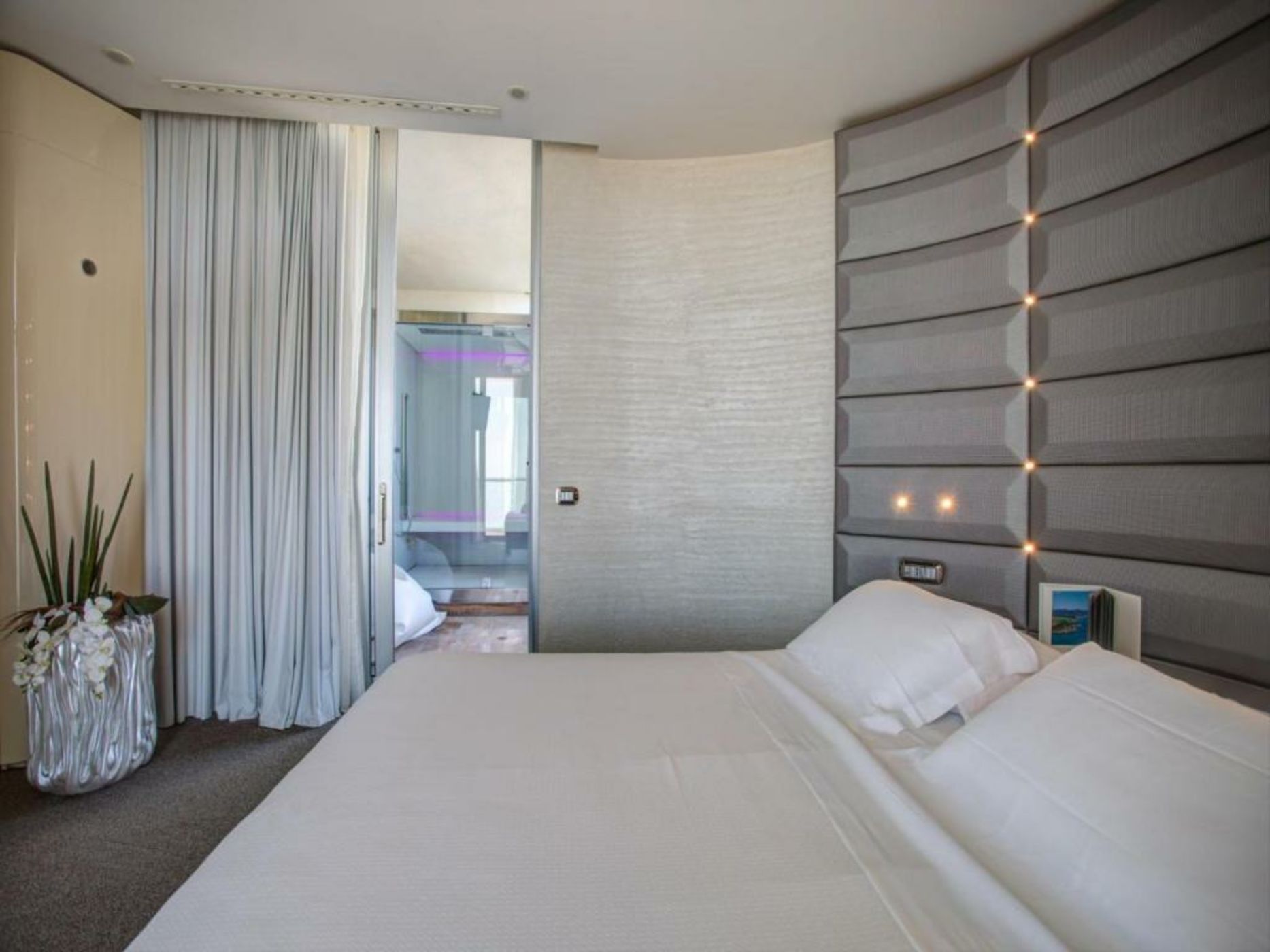 Hotel Waldorf- Premier Resort