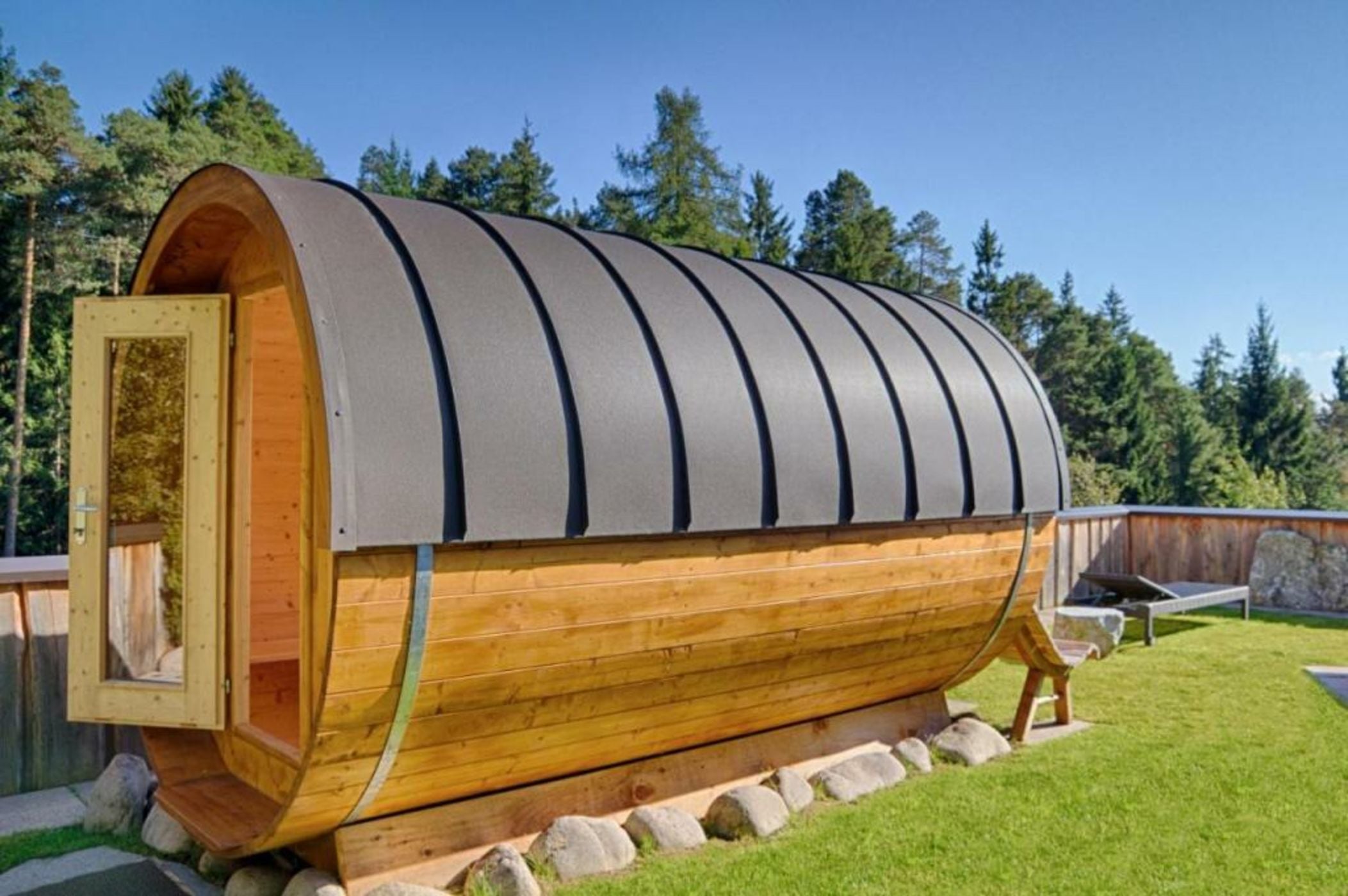 APIPURA hotel rinner