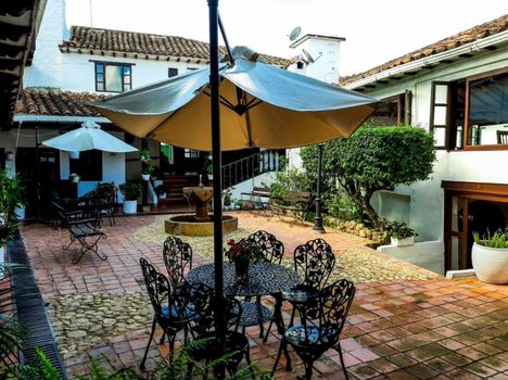 Hotel Mesón de los Virreyes