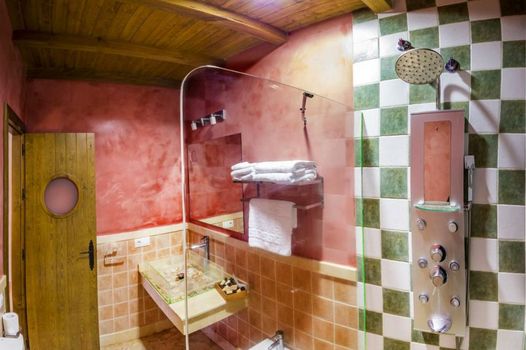 AROHAZ Hotel & Restaurante