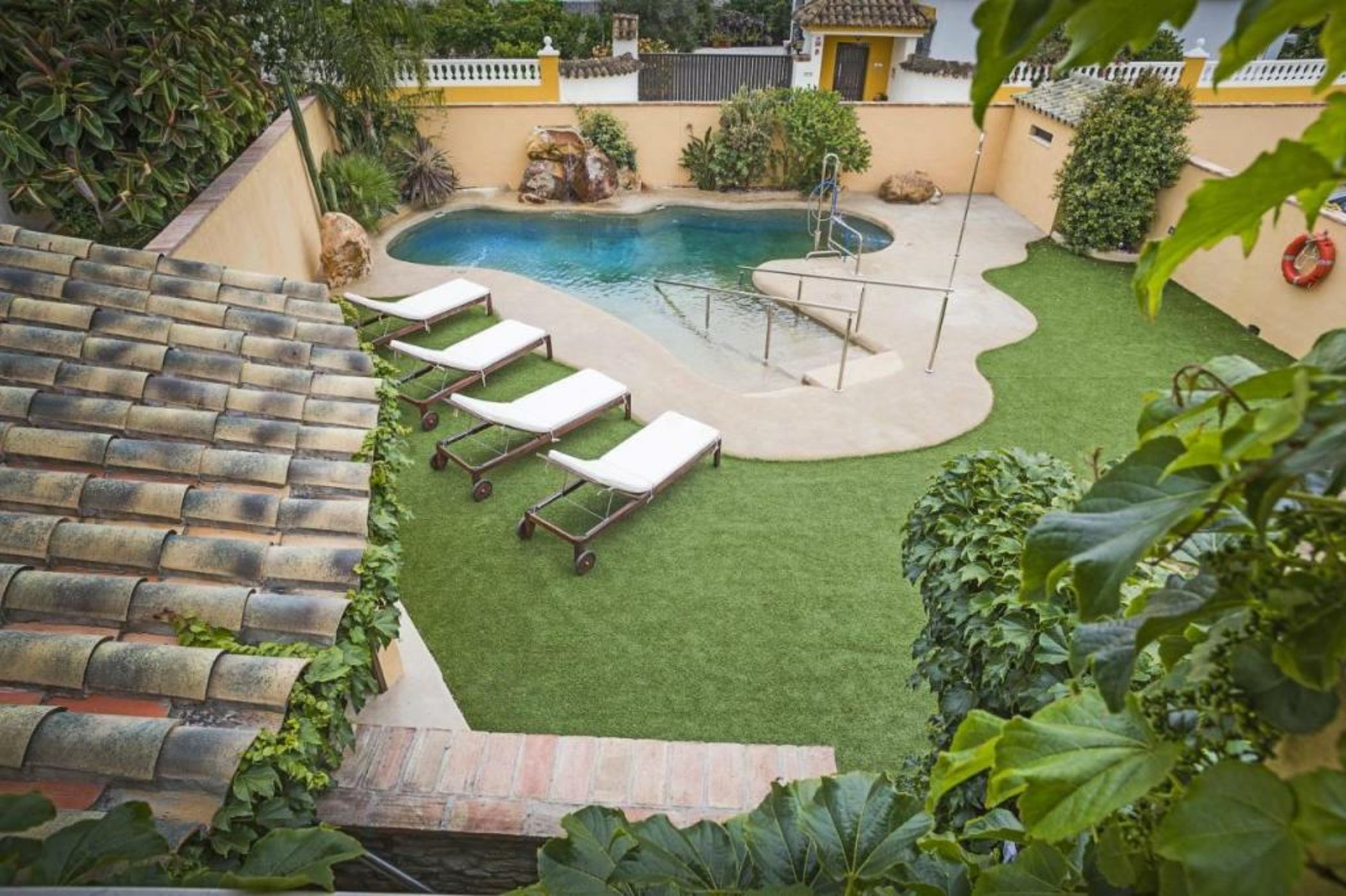 AROHAZ Hotel & Restaurante