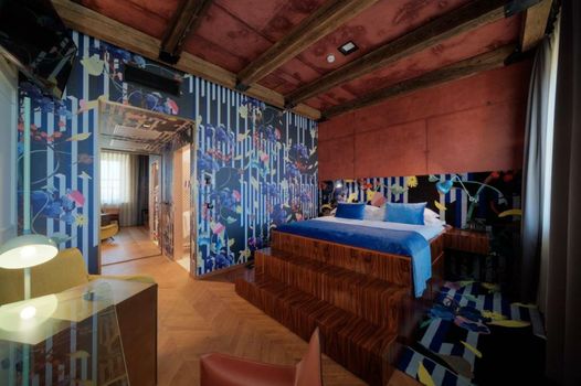 ROXANICH Winery and Design Hotel