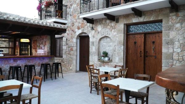 Hanna Koumi Boutique Hotel