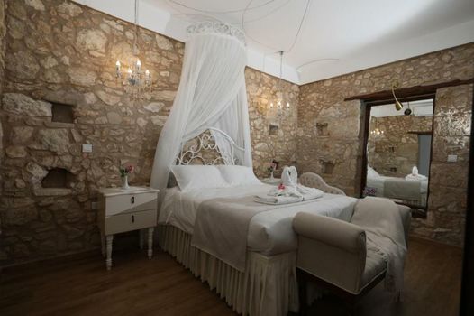 Hanna Koumi Boutique Hotel