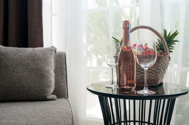 White Boutique Hotel and Residences