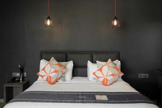 White Boutique Hotel and Residences