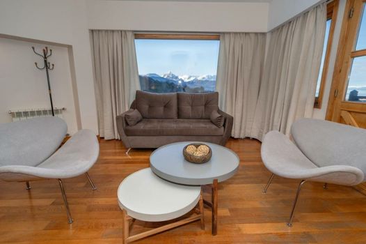 Altos Ushuaia Hotel & Resto