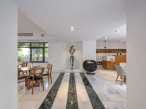 Avra City Boutique Hotel