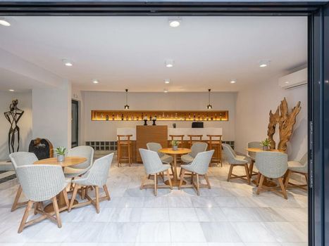 Avra City Boutique Hotel