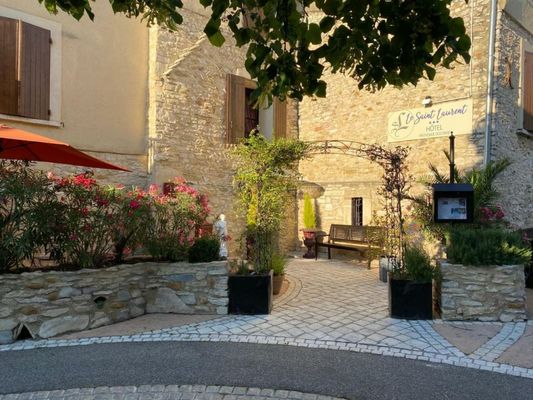 Hotel Le Saint Laurent