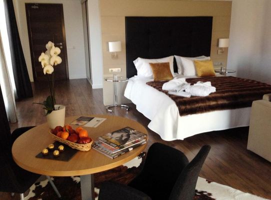 Bonansa Country Hotel