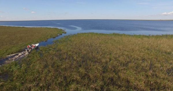 Puerto Valle Hotel de Esteros