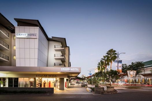 Grand Hotel and Apartments Townsville