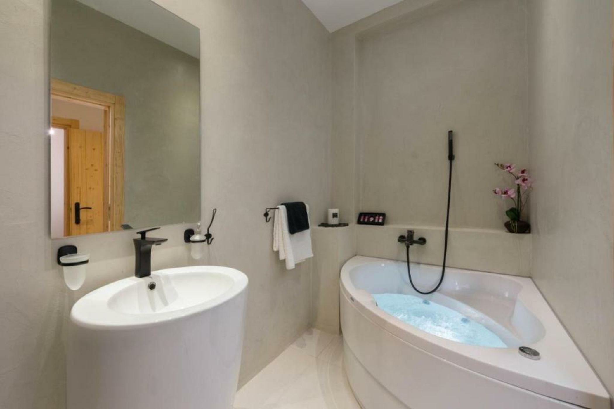 Old Town Senses Boutique Hotel