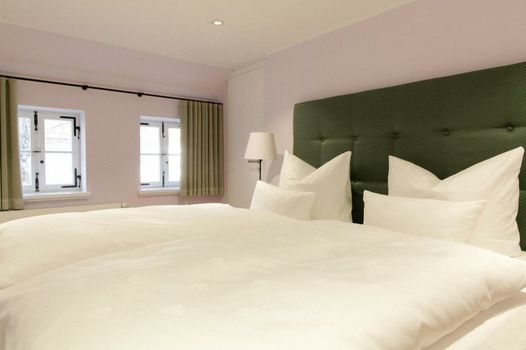 Villa Sorgenfrei und Restaurant Atelier Sanssouci