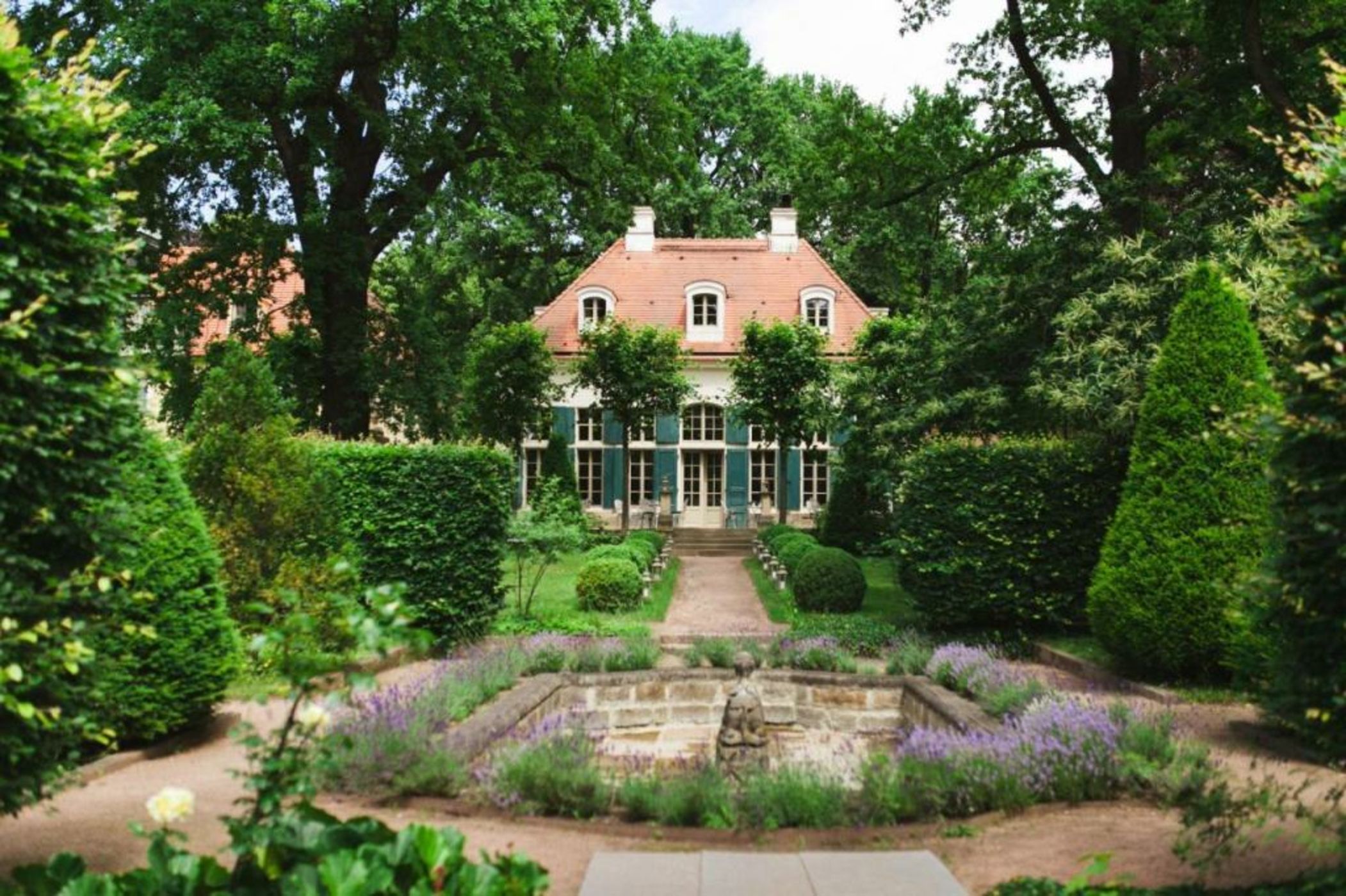 Villa Sorgenfrei und Restaurant Atelier Sanssouci