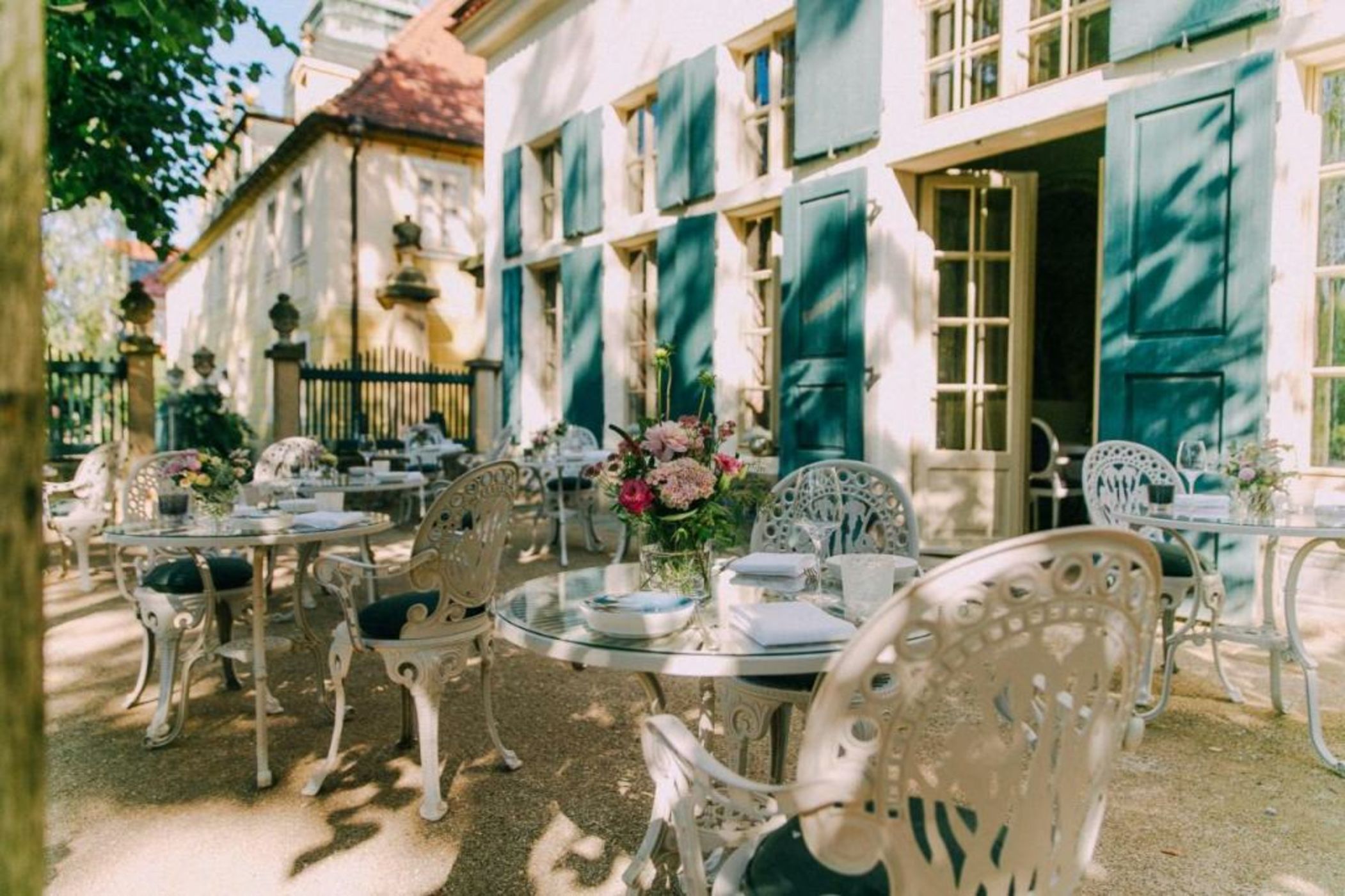 Villa Sorgenfrei und Restaurant Atelier Sanssouci