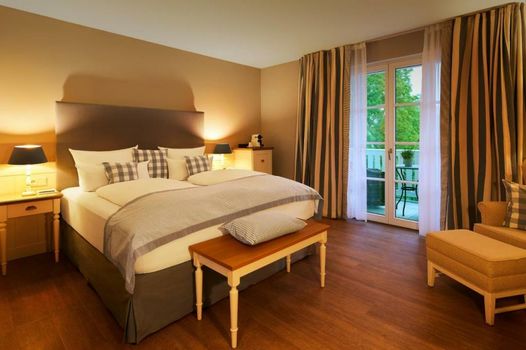 Fuchsbau Romantik Hotel & SPA Restaurant & FOX Bar