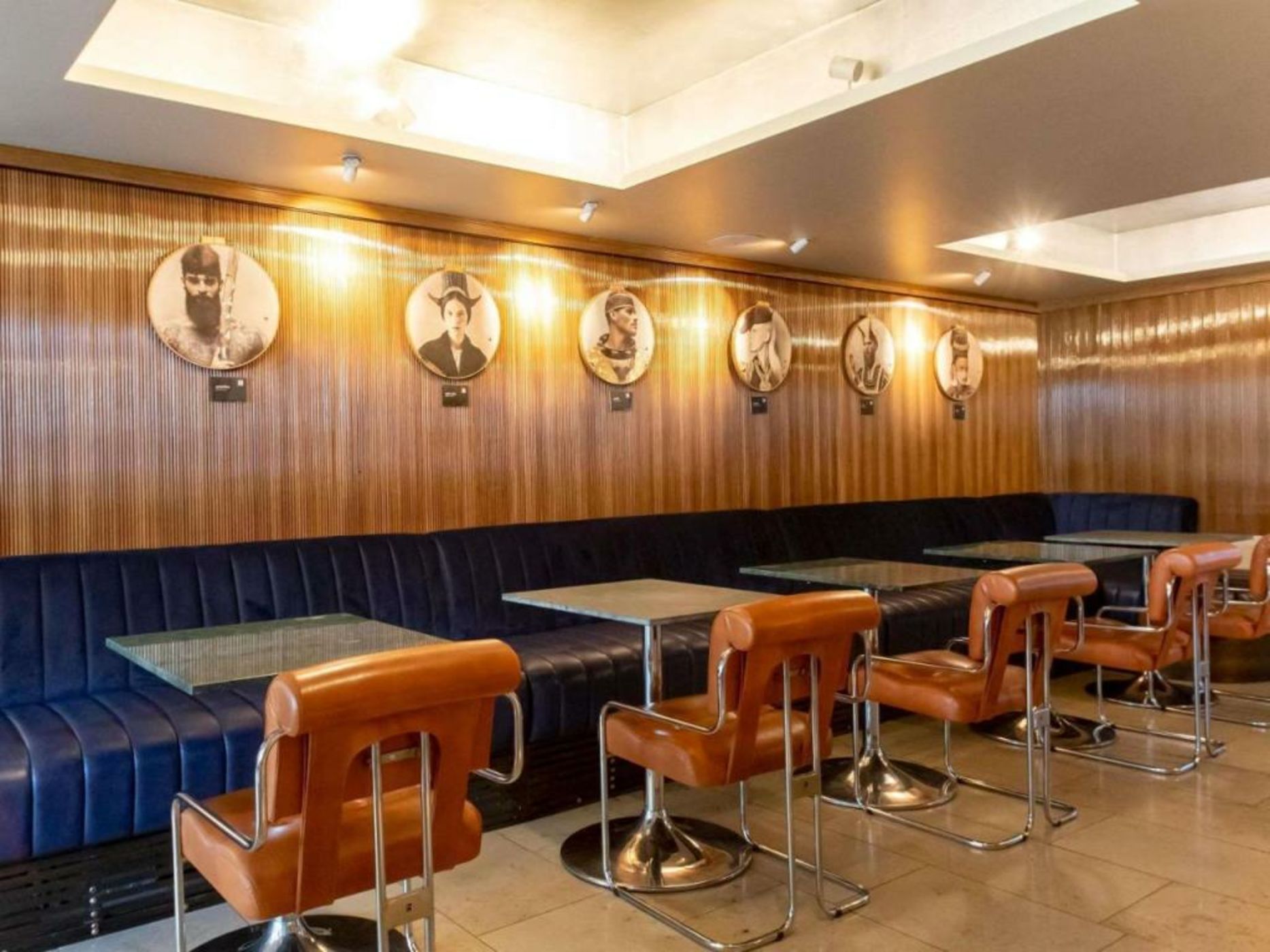 MUZE Hotel Dusseldorf - Handwritten Collection