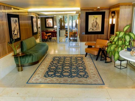 MUZE Hotel Dusseldorf - Handwritten Collection