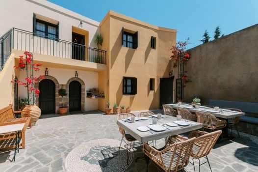 Zacosta Villa - a Heritage Hotel