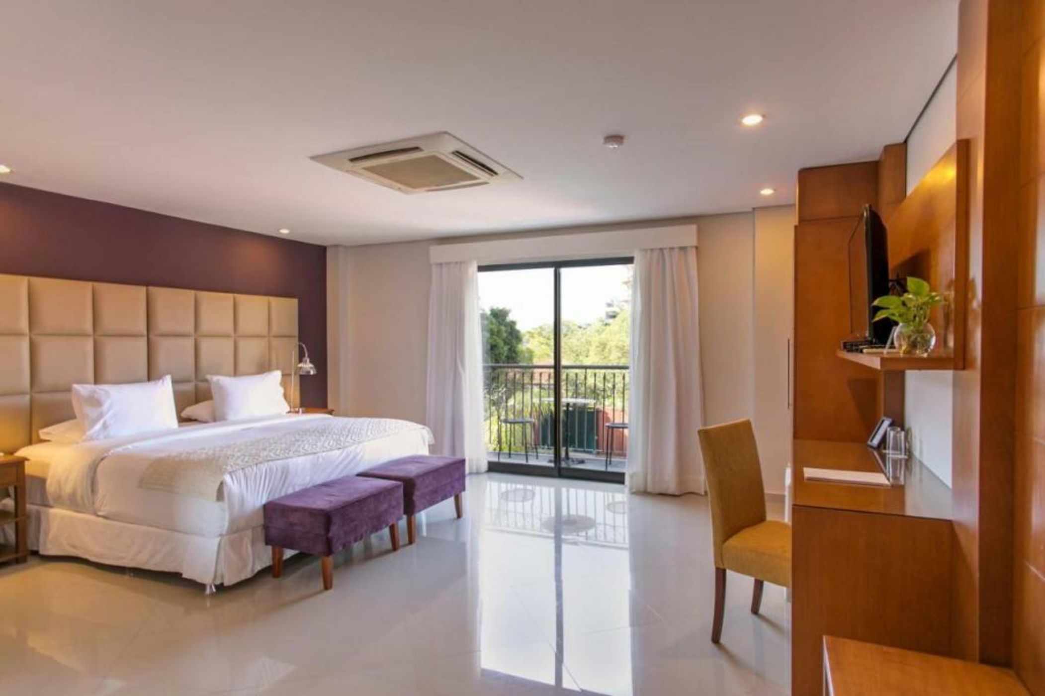 Las Lomas Casa Hotel