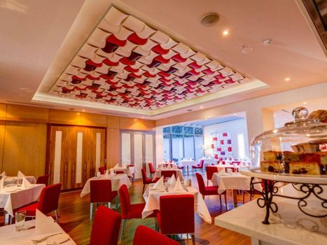 Mantra Charles Hotel