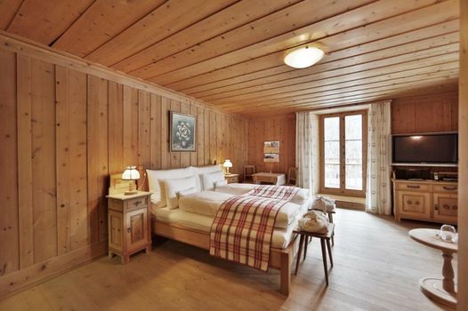 Relais & Châteaux IN LAIN Hotel Cadonau