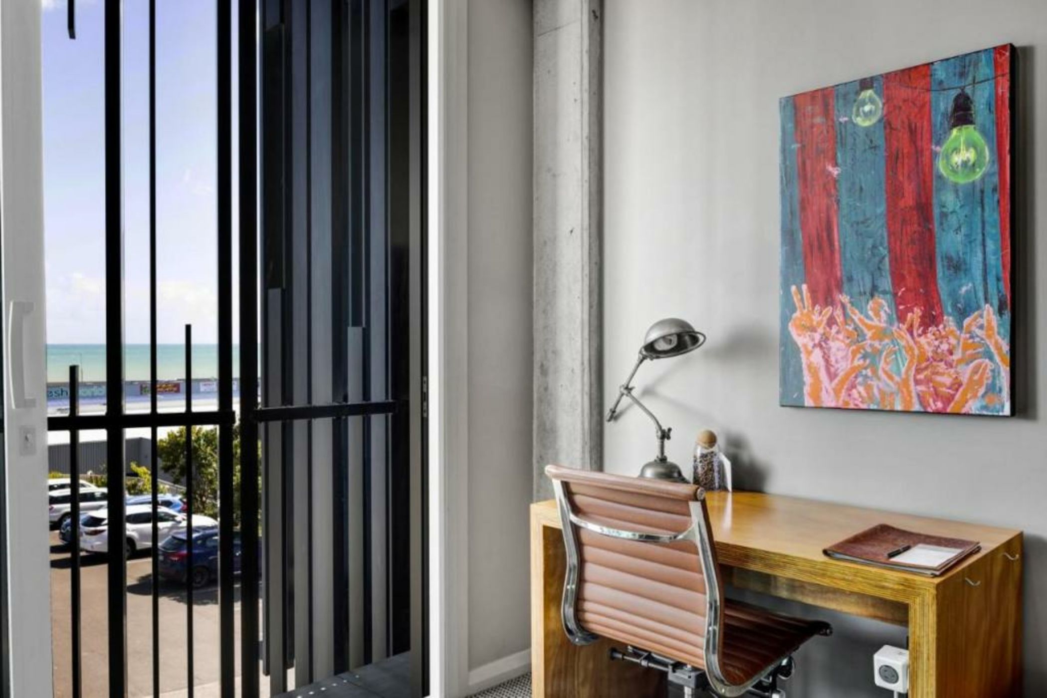 King and Queen Hotel Suites