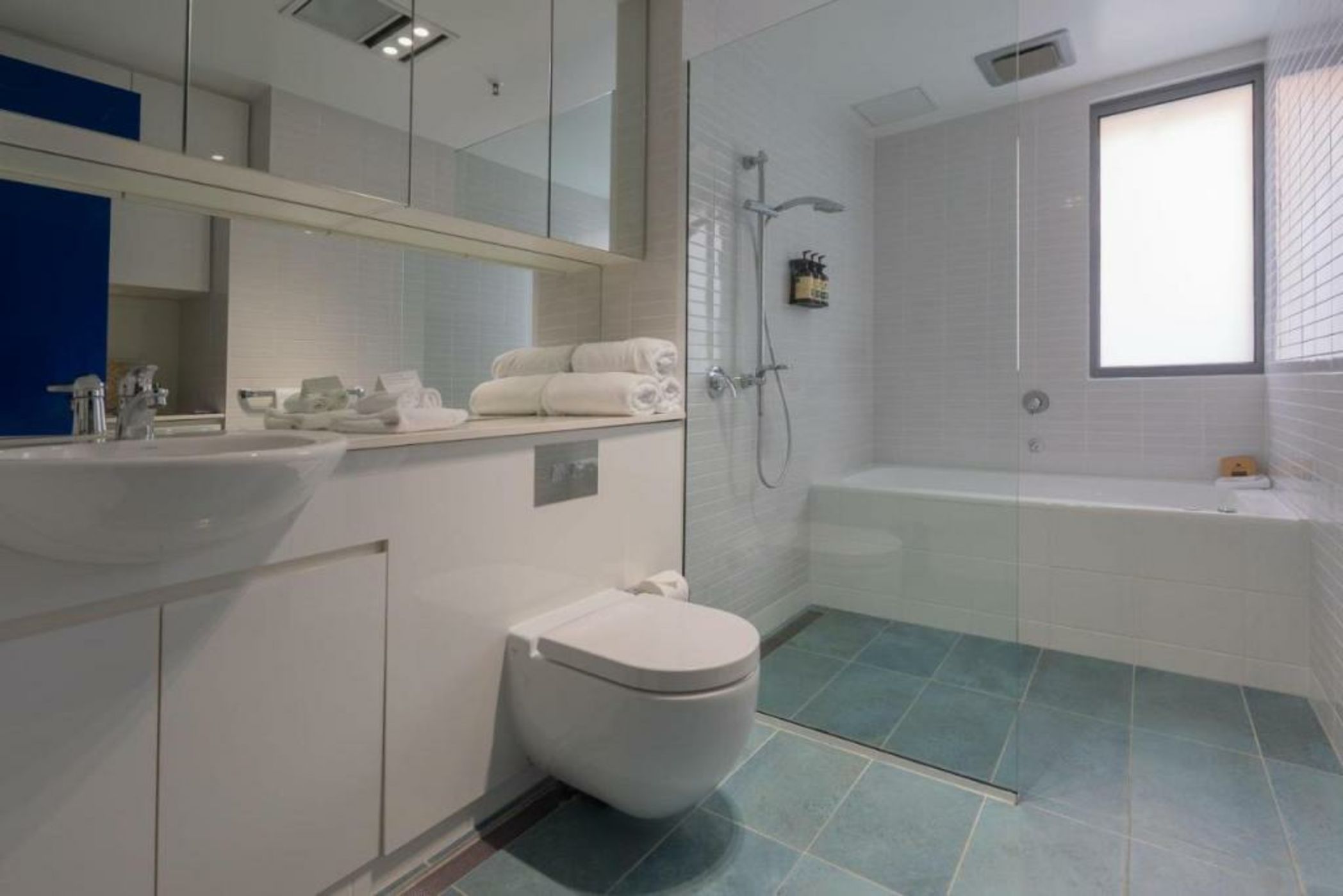 Salamanca Wharf Hotel