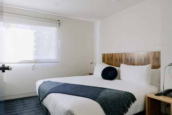 Salamanca Wharf Hotel