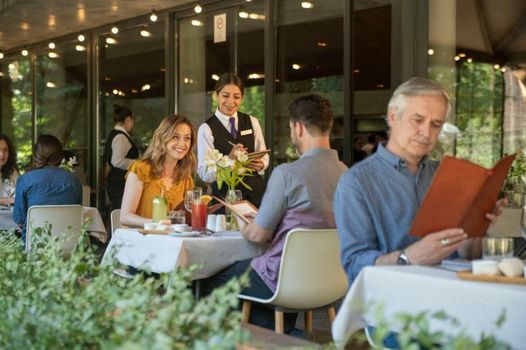 Las Majadas Hotel & Centro de Reuniones