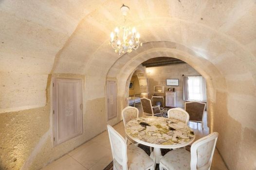 Tafoni Houses Cave Hotel