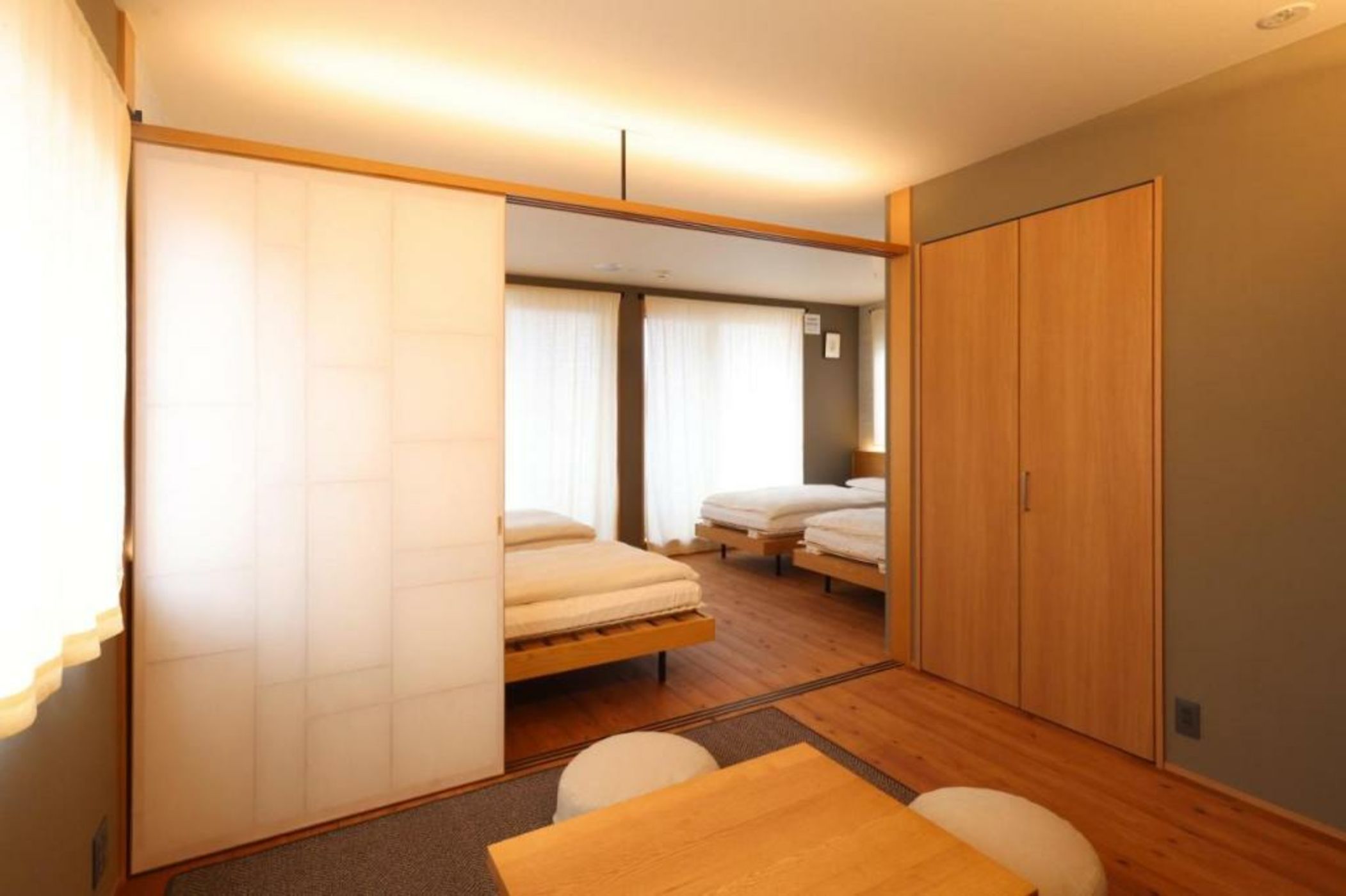 Neon Hotel - Luxury Sleep Retreat -