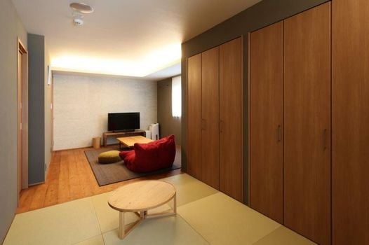 Neon Hotel - Luxury Sleep Retreat -