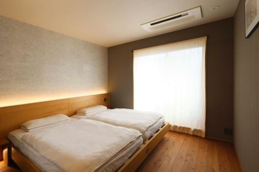 Neon Hotel - Luxury Sleep Retreat -