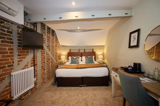 The White Hart, Ampthill, Bedfordshire - Acorn Pubs
