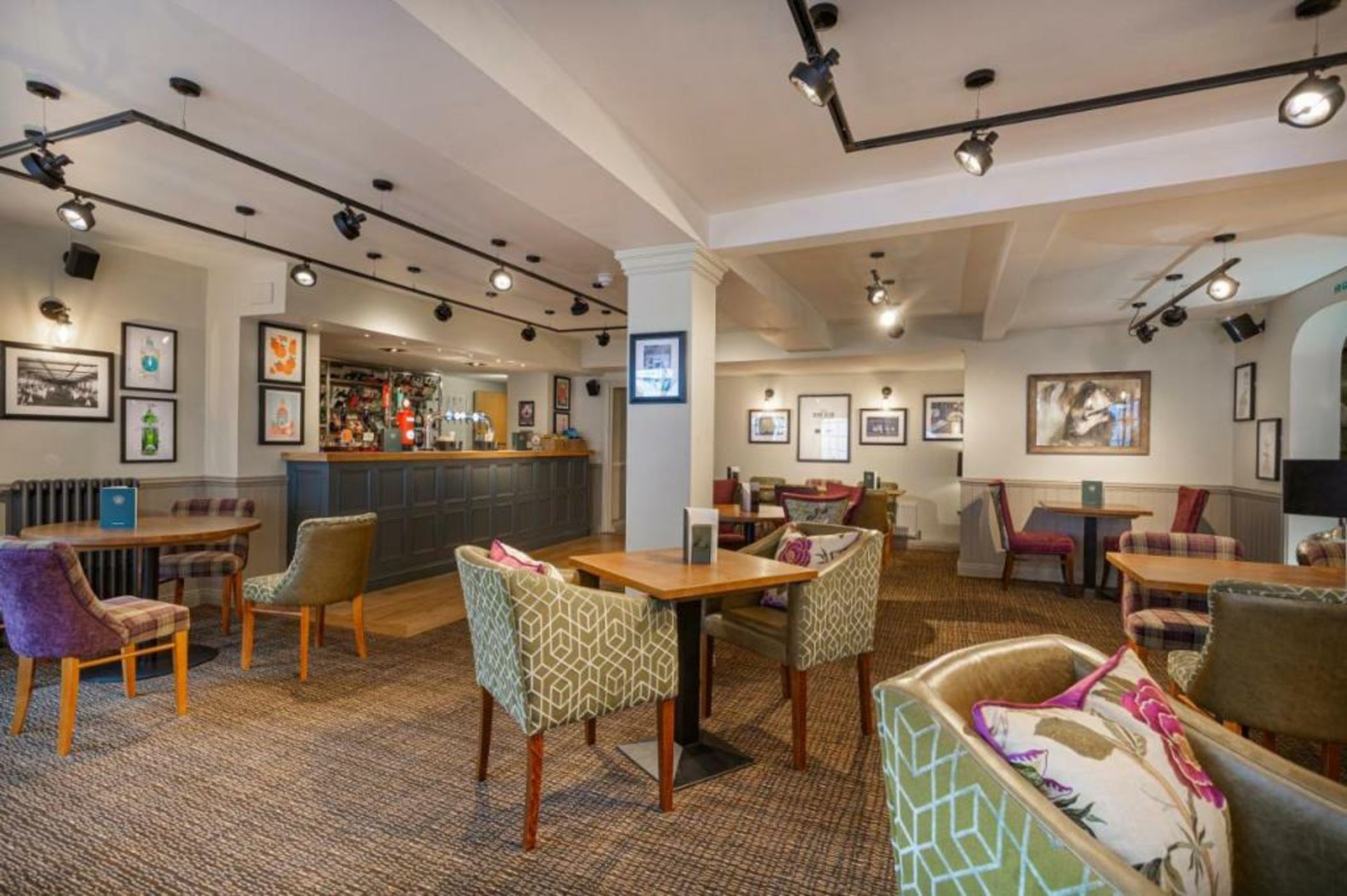 The White Horse Hotel, Romsey, Hampshire - The Coaching Inn Group