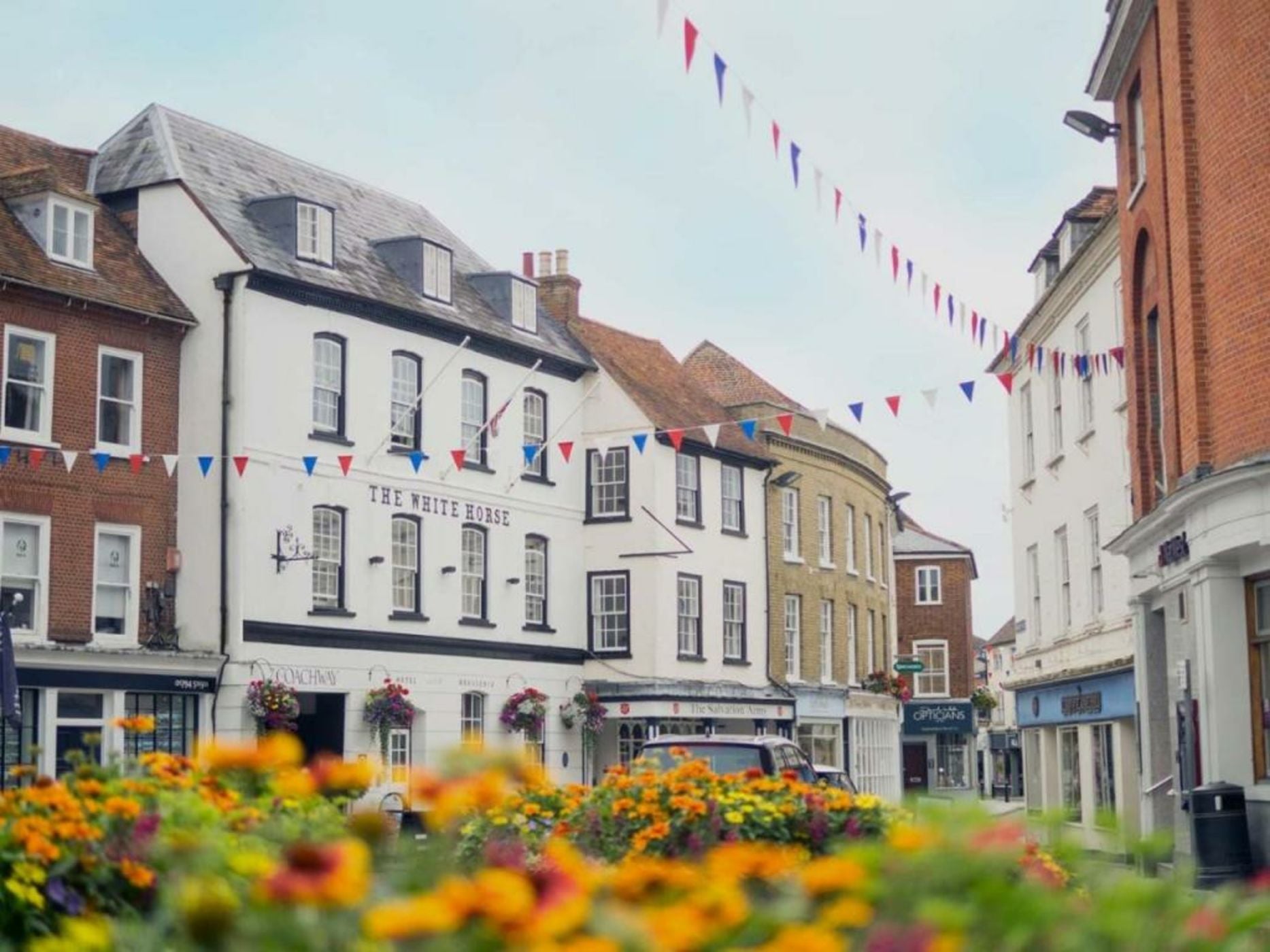 The White Horse Hotel, Romsey, Hampshire - The Coaching Inn Group