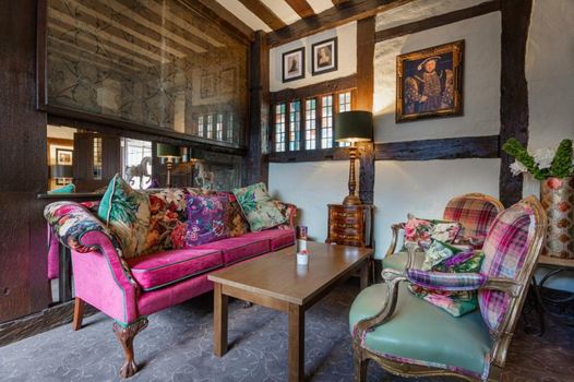 The White Horse Hotel, Romsey, Hampshire - The Coaching Inn Group