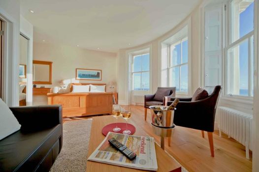 A Room With A View - Free Parking