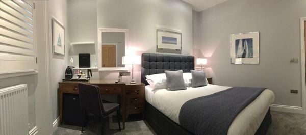 A Room With A View - Free Parking