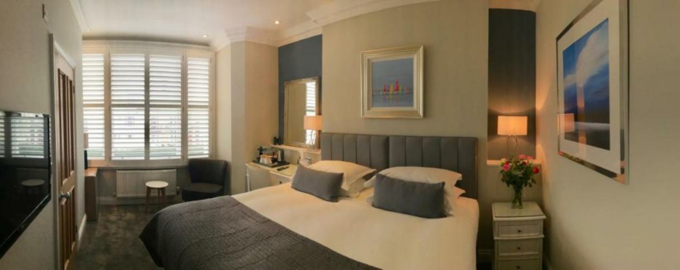 A Room With A View - Free Parking