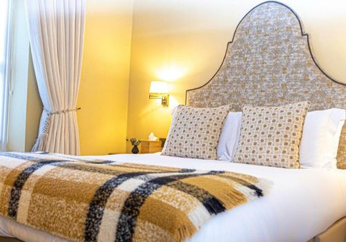 The Horse & Groom Inn