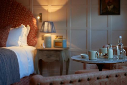 The White Horse - A Heartwood Inn